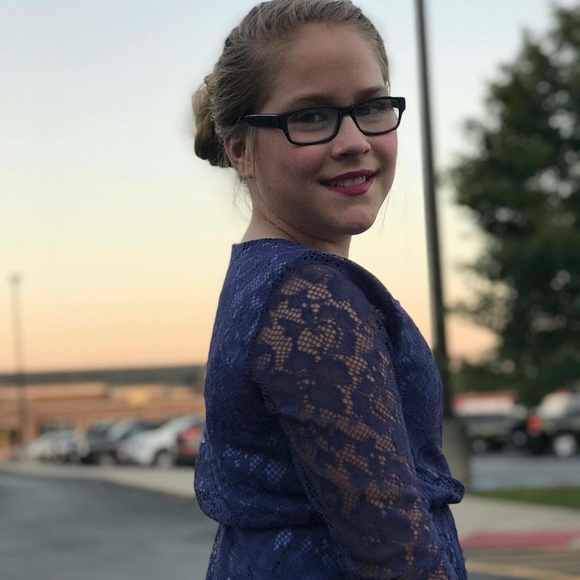 Meet your Posher, Phebie - Picture 1 of 1